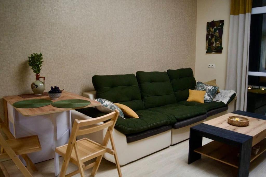 Cozy 2Br Oasis In Central Burgas Exterior foto