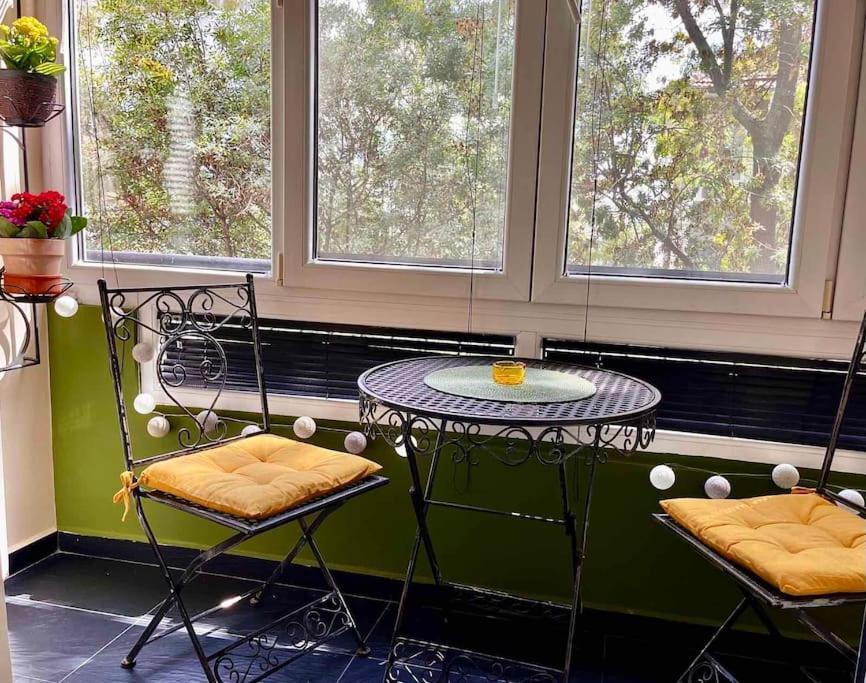 Cozy 2Br Oasis In Central Burgas Exterior foto